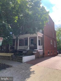 1708 Kilbourne Pl NW in Washington, DC - Foto de edificio - Building Photo