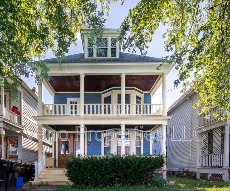 514 Pawling Ave in Troy, NY - Building Photo