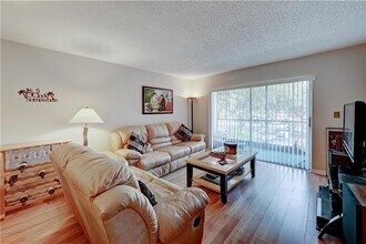 4150 NW 90th Ave in Coral Springs, FL - Building Photo - Building Photo