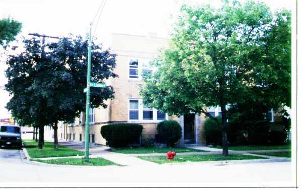 5272 N. Luna in Chicago, IL - Building Photo