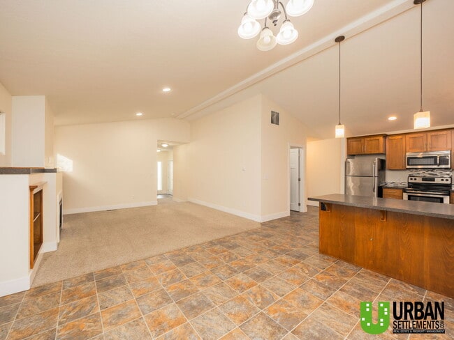 9820 E Knox Ave in Spokane Valley, WA - Building Photo - Building Photo