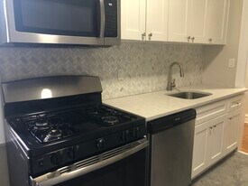 The Manor in Cliffside Park, NJ - Building Photo