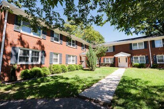 315 S Mendenhall St in Greensboro, NC - Building Photo - Building Photo