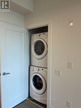 310-310 Tweedsmuir Ave in Toronto, ON - Building Photo - Building Photo