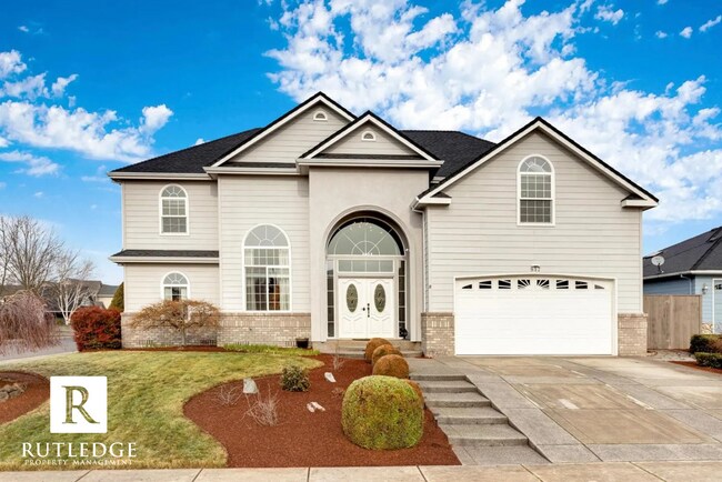 property at 817 White Oak Cir