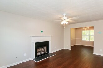 3234 Diamond Bluff in Union City, GA - Building Photo - Building Photo