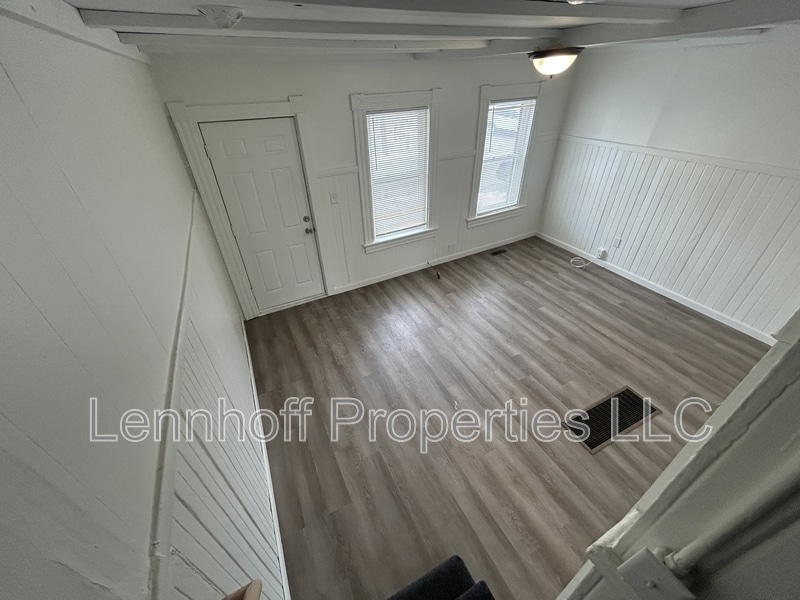 27 Hilton St in Framingham, MA - Building Photo