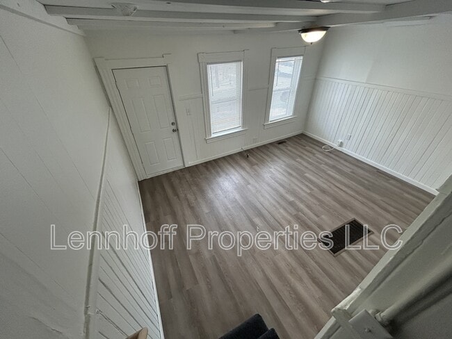 property at 27 Hilton St