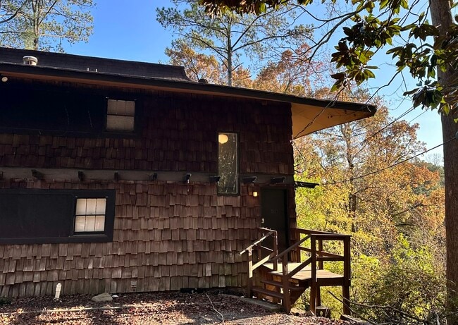 3416 Mountainside Rd