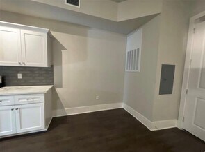 2727 Houston Ave in Houston, TX - Building Photo - Building Photo