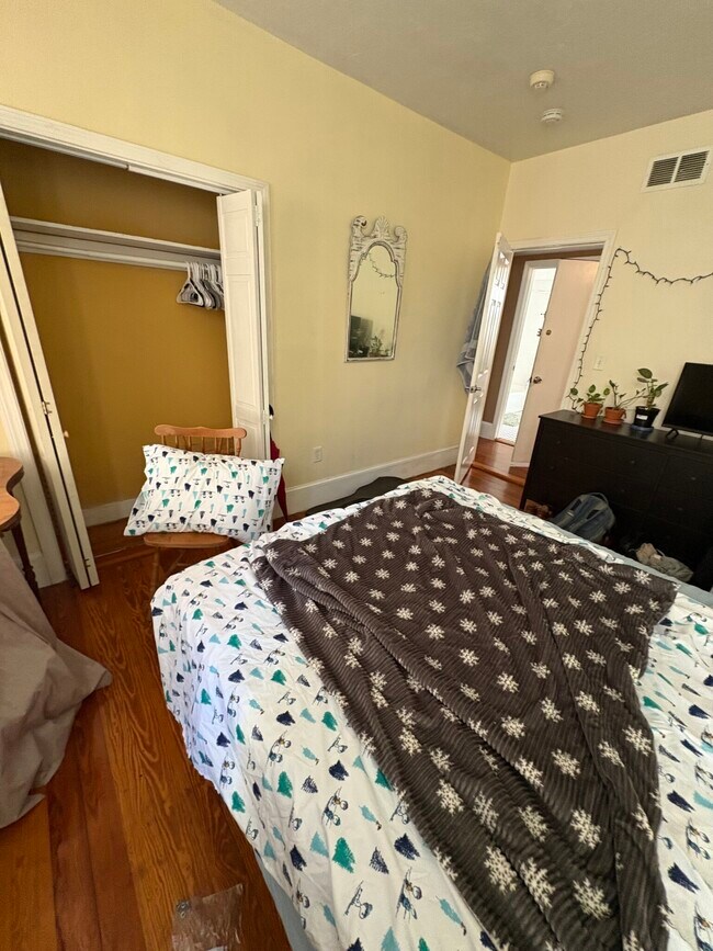 20 Fisher Ave, Unit 3