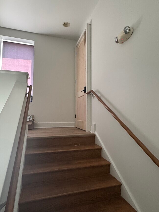 3101 W Cary St, Unit apt B in Richmond, VA - Foto de edificio - Building Photo