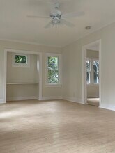 1223 N Orange Grove Ave, Unit WHOLE HOUSE in West Hollywood, CA - Building Photo - Building Photo