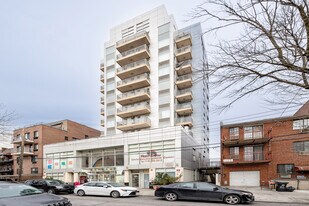 West Lake Tower in Flushing, NY - Building Photo