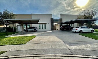 18 Wolverine St in Edinburg, TX - Building Photo