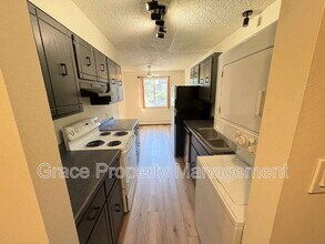 2700 S Holly St in Denver, CO - Building Photo - Building Photo