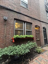 9 Champney Pl, Unit 1 in Boston, MA - Building Photo - Building Photo