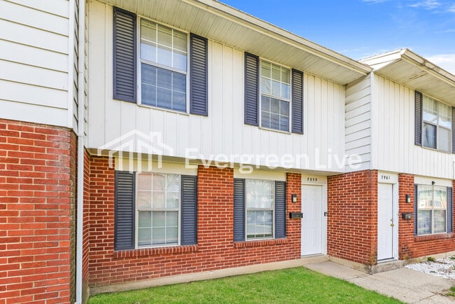 7959 Mt Hood in Dayton, OH - Building Photo - Building Photo