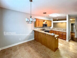 203 Silver Tail Ln in Huntsville, AL - Foto de edificio - Building Photo