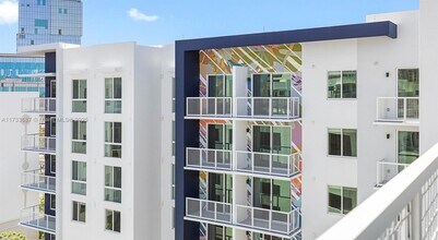 740 N Dixie Hwy, Unit A4 in West Palm Beach, FL - Building Photo - Building Photo