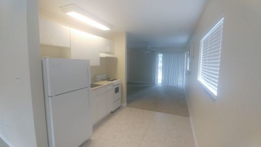 8093 Country Rd-Unit -206 in Ft. Myers, FL - Building Photo - Building Photo