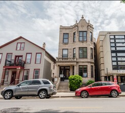 2523 N California Ave, Unit 2 in Chicago, IL - Foto de edificio - Building Photo