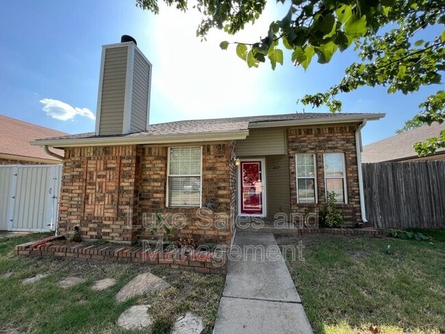 property at 2137 Goodrich Dr
