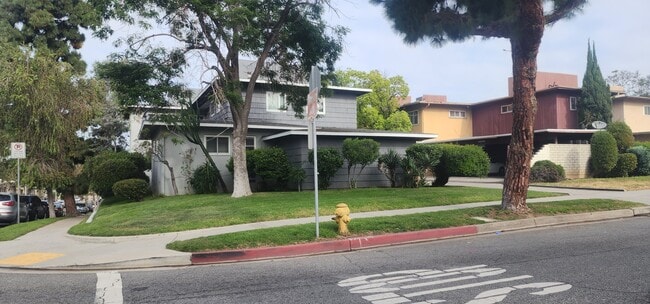 9825 Crenshaw Blvd, Unit Apt #2