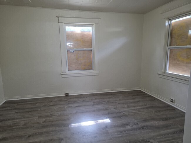 7215 Albright Ave in Jennings, MO - Building Photo - Building Photo