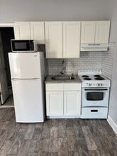133 Monroe St in Garfield, NJ - Building Photo - Building Photo