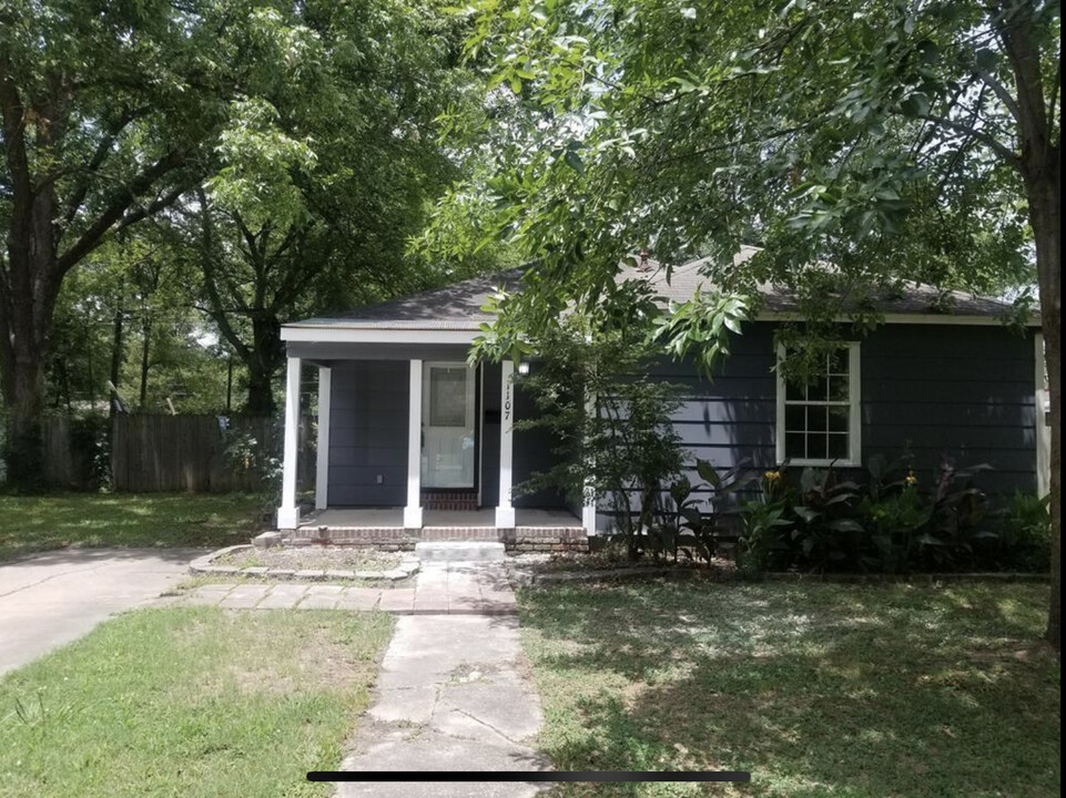 1107 N Redding St in West Memphis, AR - Building Photo