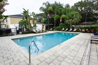 Westminster Chase Apartments in Tampa, FL - Foto de edificio - Building Photo