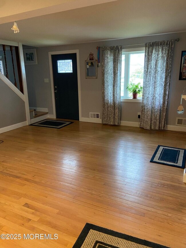 1013 17th Ave in Wall Township, NJ - Building Photo - Building Photo