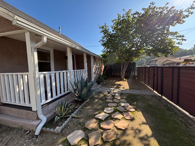 215 S Avenue 58 in Los Angeles, CA - Building Photo - Building Photo