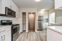 3426 Rosedale St photo'