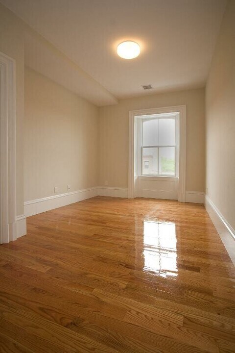 52 E Springfield St in Boston, MA - Building Photo