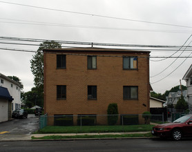 Port Richmond in Staten Island, NY - Building Photo - Building Photo