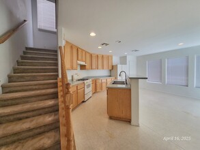 8082 Hilltop Windmill St in Las Vegas, NV - Building Photo - Building Photo