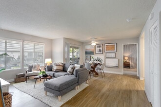 Colony Parc in Ventura, CA - Building Photo - Building Photo