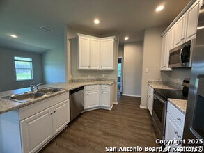 230 Mossberg Wy in New Braunfels, TX - Building Photo - Building Photo