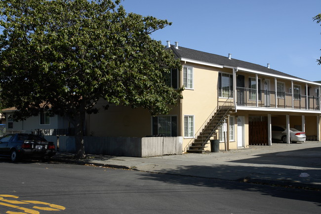 1109 Stambaugh St in Redwood City, CA - Building Photo - Building Photo