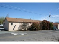 154 Pine St in Valley Springs, CA - Foto de edificio - Building Photo