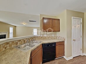 4027 Cadence Dr in Spring Hill, TN - Foto de edificio - Building Photo