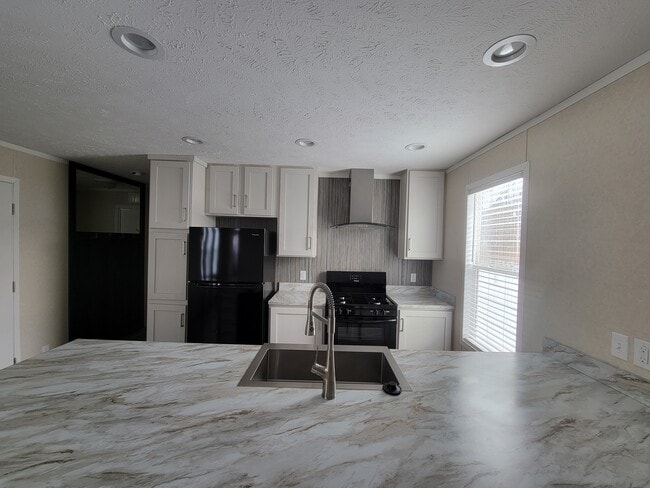 66 Borman Ave in Flushing, MI - Building Photo - Building Photo