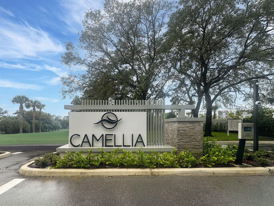 2880 SE Federal Hwy in Stuart, FL - Building Photo