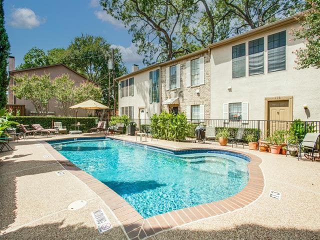 property at 3817 Rawlins St