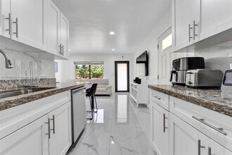 2730 NE 16th Ave in Pompano Beach, FL - Building Photo - Building Photo