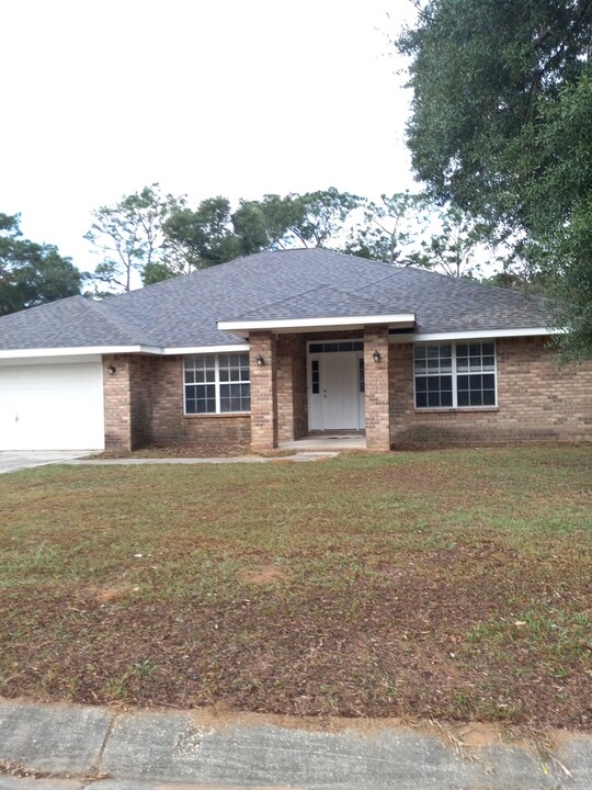 6273 Tributary St in Pensacola, FL - Building Photo