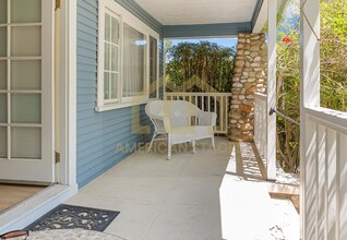 918 N Milpas St in Santa Barbara, CA - Building Photo - Building Photo
