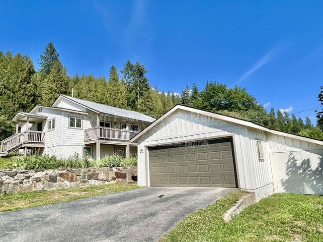 property at 312 Ellisport St